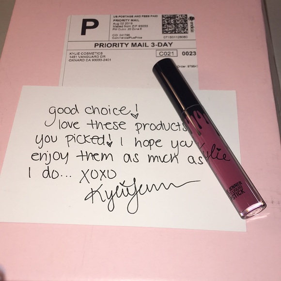 ☘️HP☘️Head Over Heels | Kylie Matte Lipsticks - Picture 2 of 5